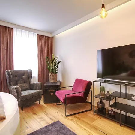 Kavenija Apartmaji - Free Parking Apartment