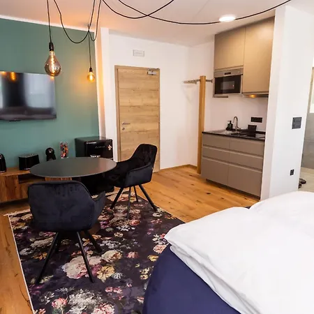 Kavenija Apartmaji - Free Parking *