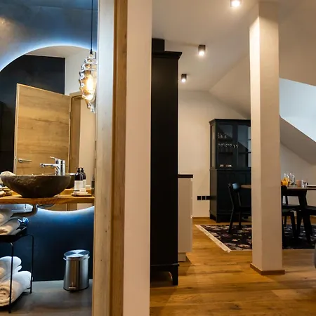 Kavenija Apartmaji - Free Parking