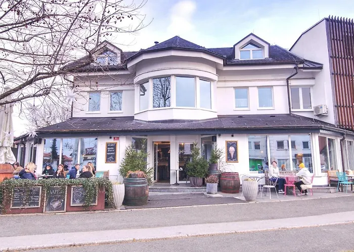 Kavenija Apartmaji - Free Parking דירה מריבור