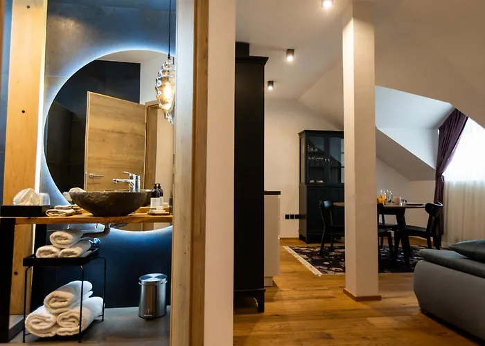 Kavenija Apartmaji - Free Parking