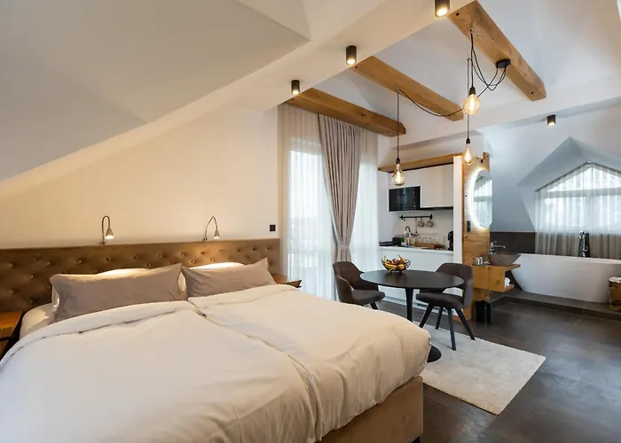 Apartment Kavenija Apartmaji - Free Parking